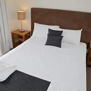 *** Resort Karana Palms Australia