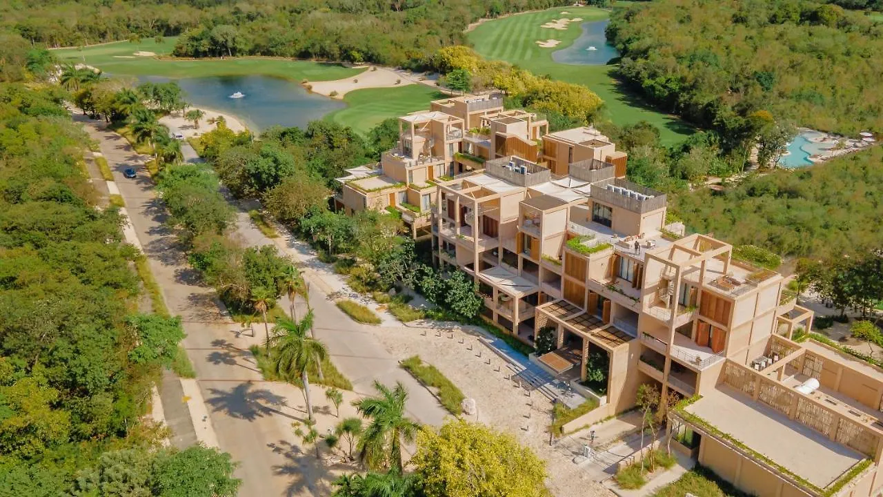 Lumina At The Village Luxury Residences In Corasol 신데 델 카르멘