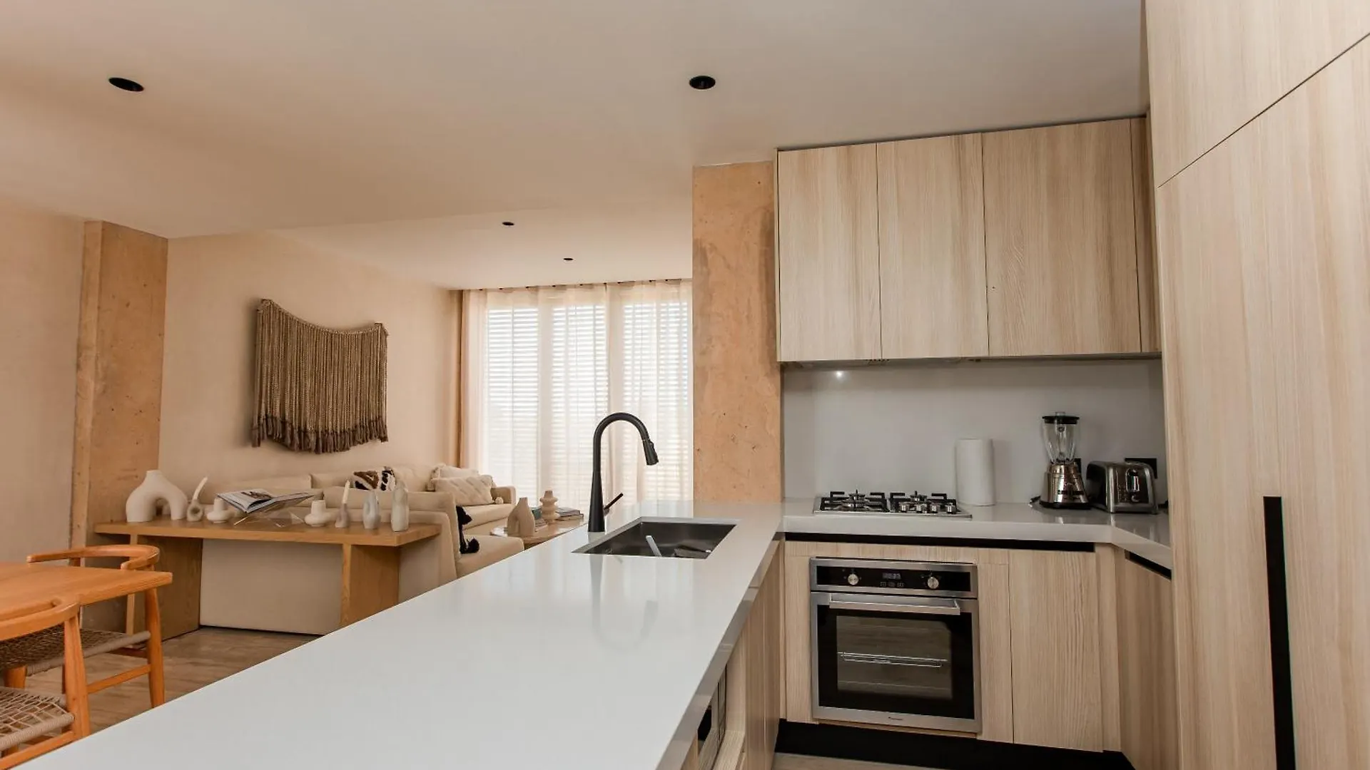 Lumina At The Village Luxury Residences In Corasol 신데 델 카르멘 0*,