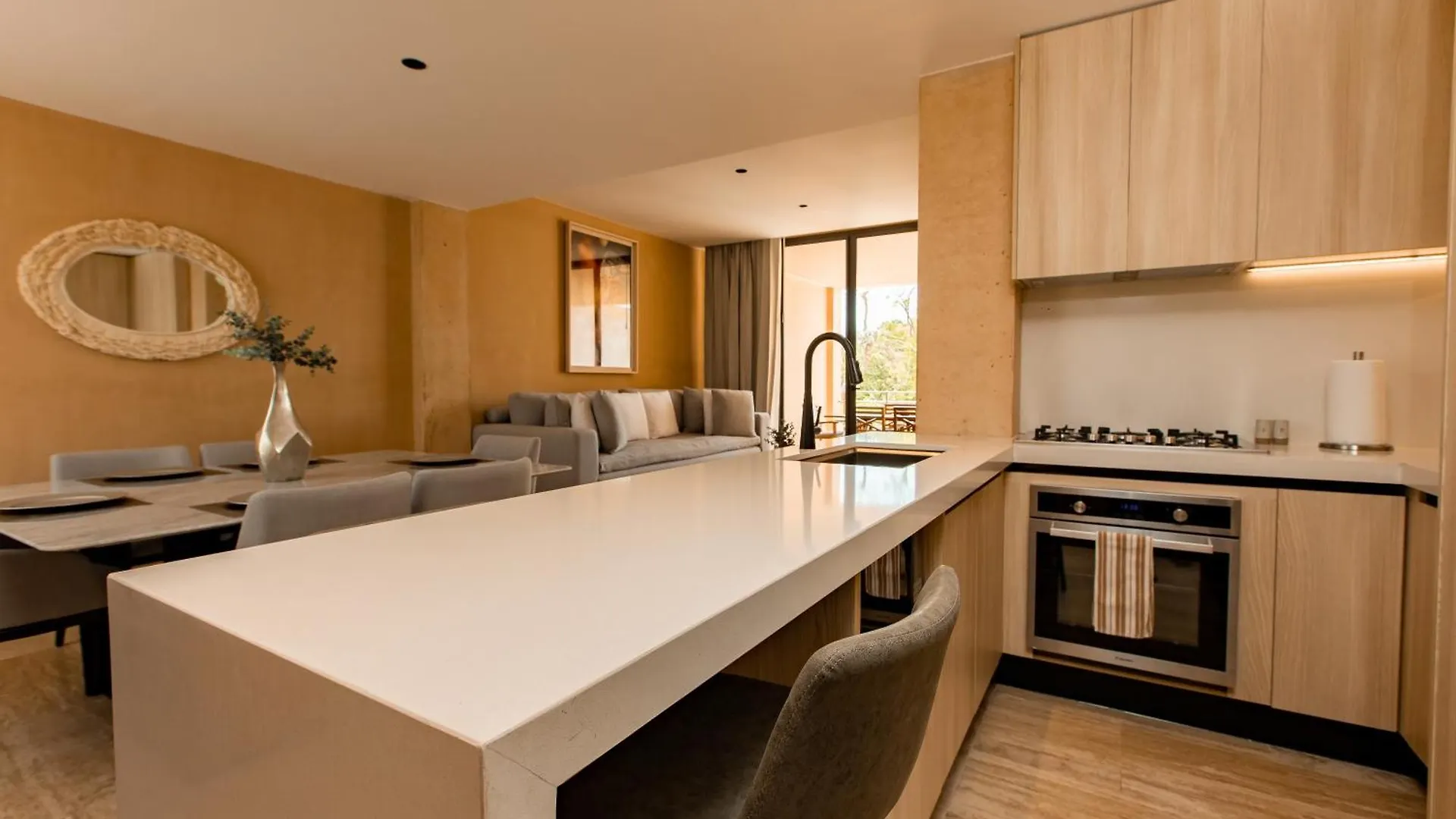 Lumina At The Village Luxury Residences In Corasol 신데 델 카르멘 아파트
