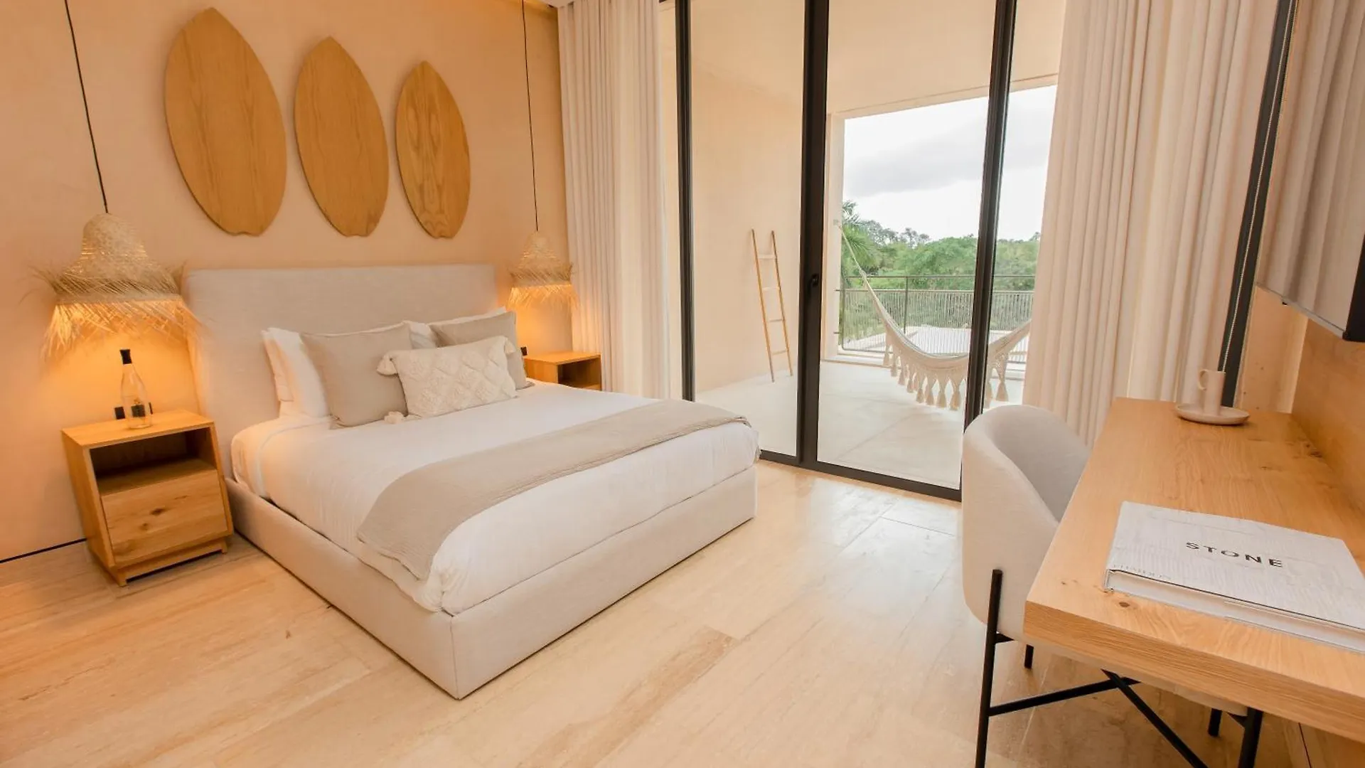 Lumina At The Village Luxury Residences In Corasol 신데 델 카르멘